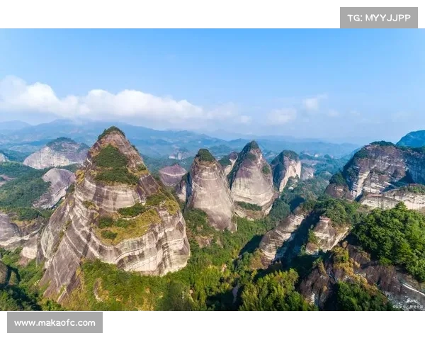 这里是广西,探寻山水相依的壮美景观与浓郁民族风情 这里是广西,探寻山水相依的壮美景观与浓郁民族风情